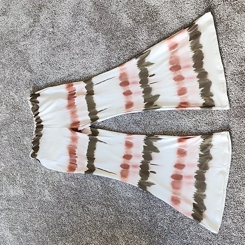 Casual tye died bell bottoms. S/M with elastic band. Never worn.